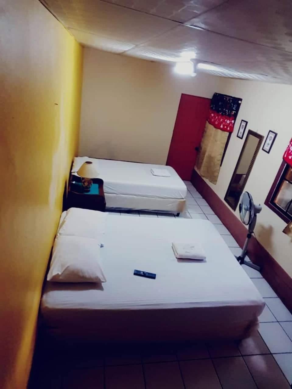 Hostal Leyendas Leon Ngoại thất bức ảnh