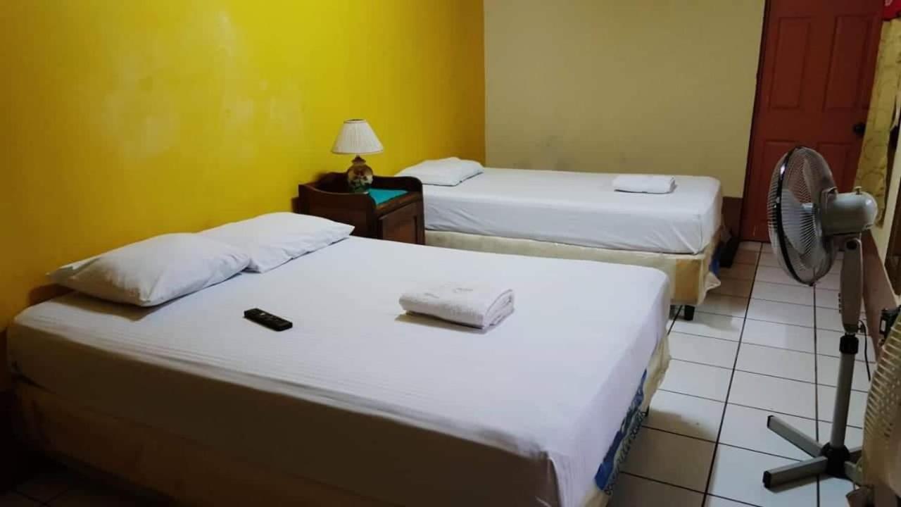 Hostal Leyendas Leon Ngoại thất bức ảnh